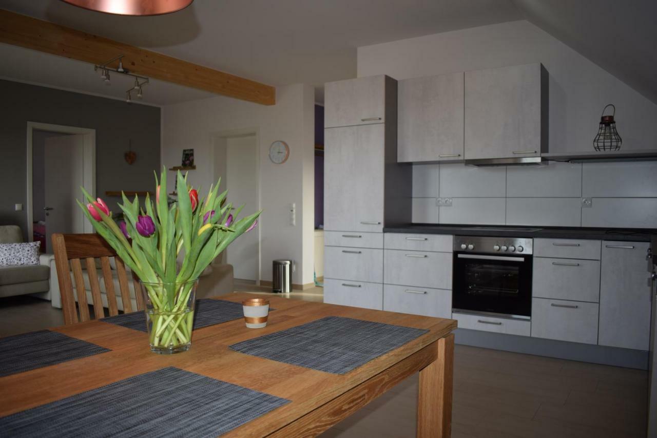 Einladende Ferienwohnung Auf Bauernhof In ซินซิก ภายนอก รูปภาพ